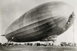 O Zeppelin ou Zepelim é um tipo de aeróstato rígido, mais especificamente um dirigível, cujo nome é uma homenagem ao Conde alemão Ferdinand Von Zeppelin, que foi pioneiro no desenvolvimento de dirigíveis rígidos no início do século XX (fonte: pt.wikipedia.org)